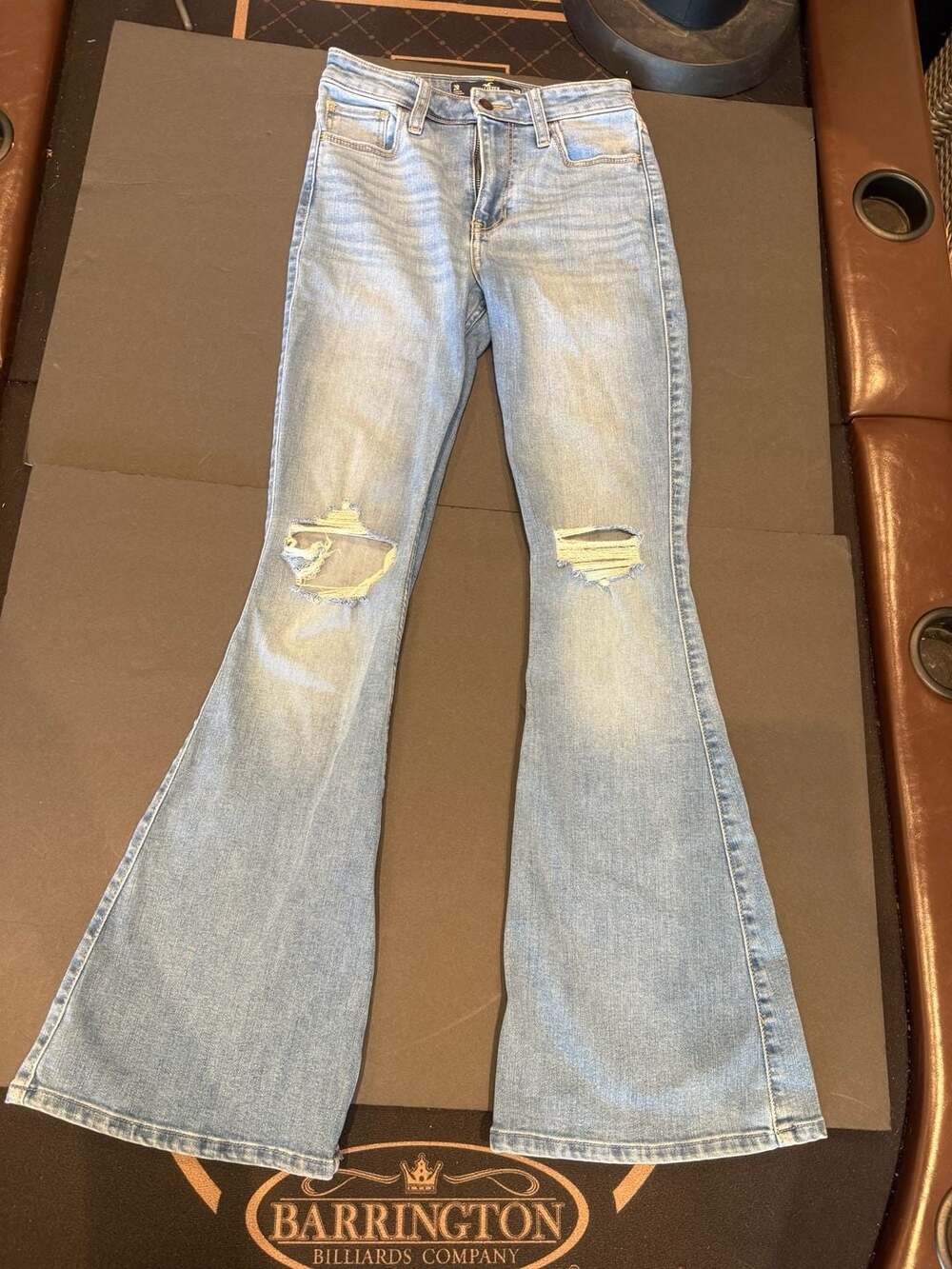 Hollister High-Rise Flare Distressed Soft Stretch Jeans Light Wash Size 2R W26